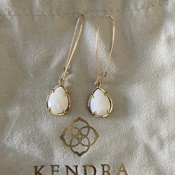 Jewelry - Kendra Scott Drop Earrings